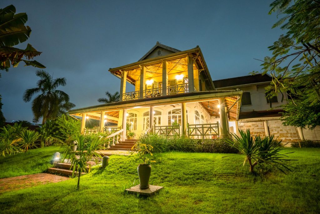 luxury farmhouses
